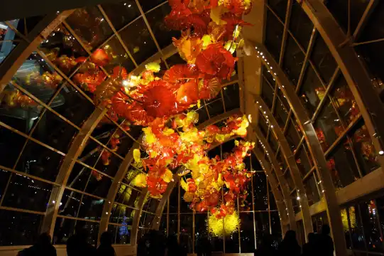 Hotels near Chihuly Garden and Glass