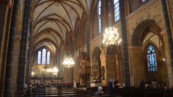 不来梅的主教座堂，位于老城核心区，也是不来梅的地标性建筑。罗
