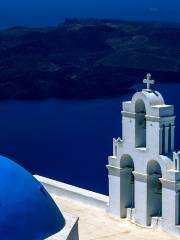 Trois cloches de Fira