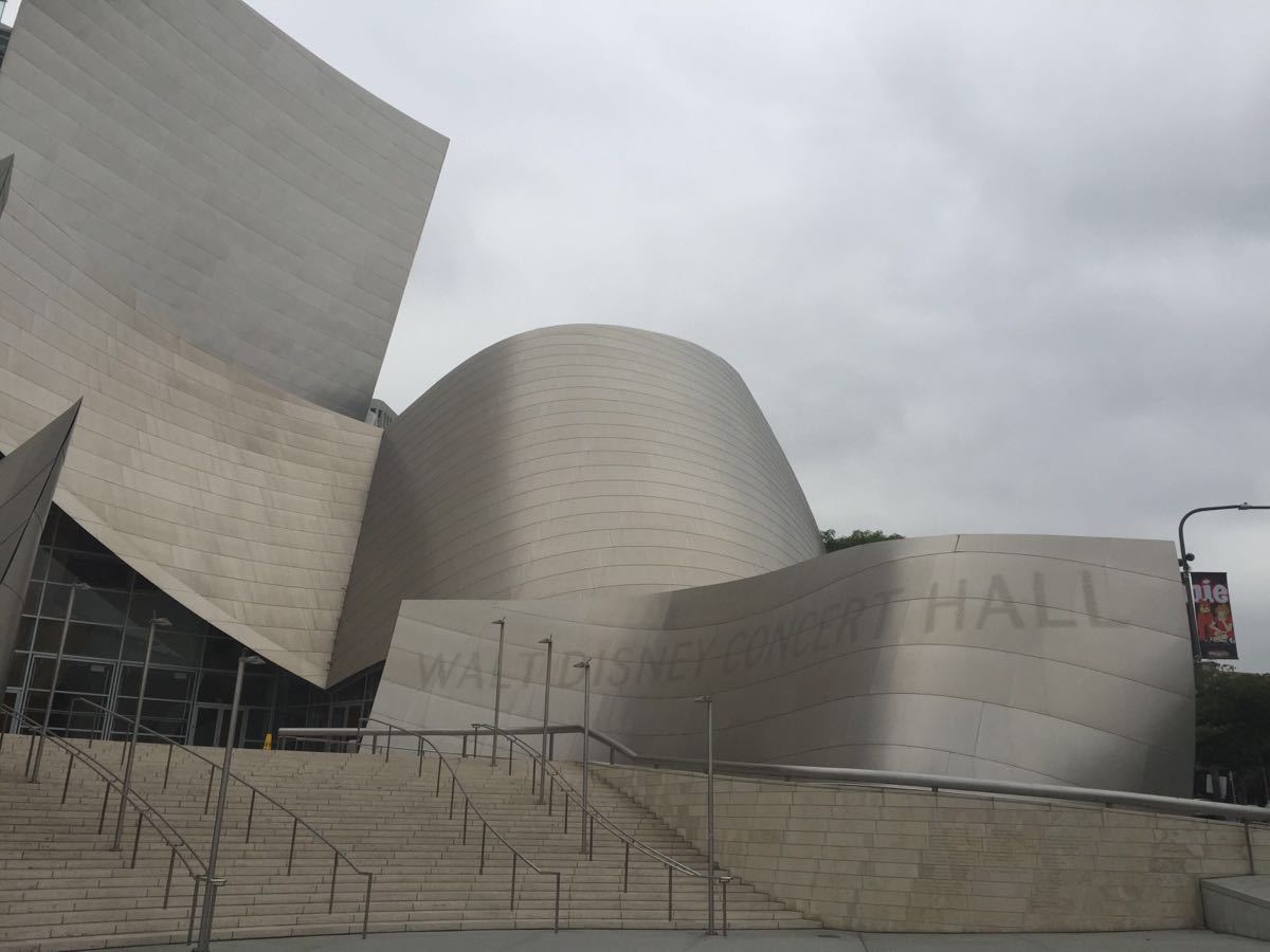 ロサンゼルス ウォルト ディズニー コンサートホール 評判 案内 トリップドットコム