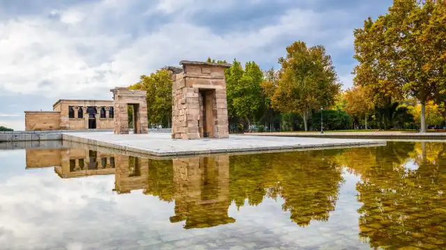 Hotels near Temple of Debod