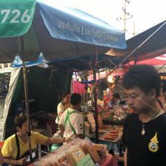 Amphawa Floating Market User Photo