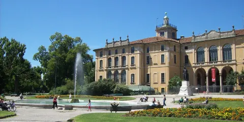 賈拉蒂尼大眾英德羅蒙太尼裏