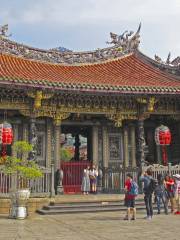 Храм Лонгшань