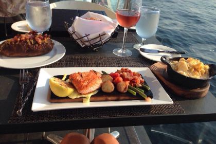 Six Seven Restaurant