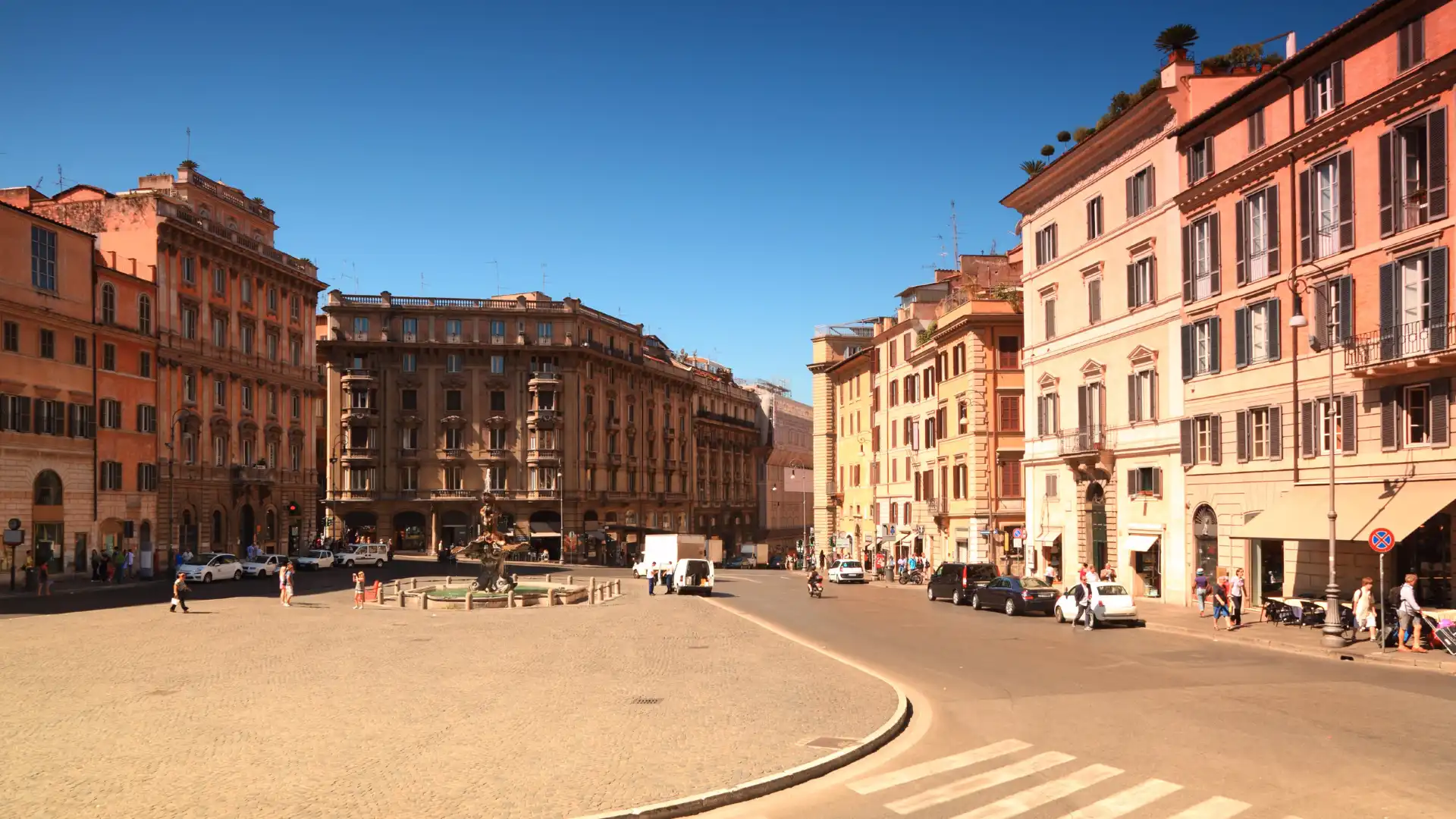Hotels near Piazza Barberini