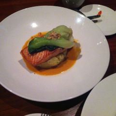 Orbit 360° Dining User Photo
