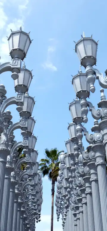 Hotels near Los Angeles County Museum of Art