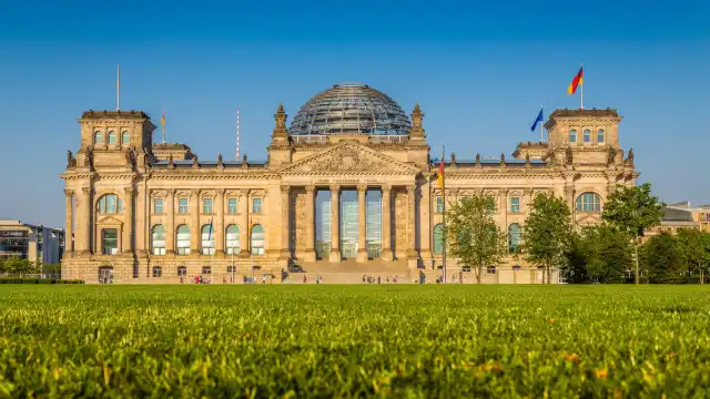 โรงแรมใกล้อาคารไรชส์ทาค