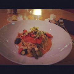 Showcase Restaurant & Bar User Photo