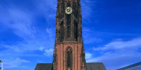 德國法蘭克福羅馬廣場+歌德故居+美茵塔一日遊【VIP包車遊】