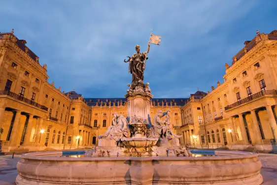 ヴュルツブルクのレジデンツ周辺のホテル