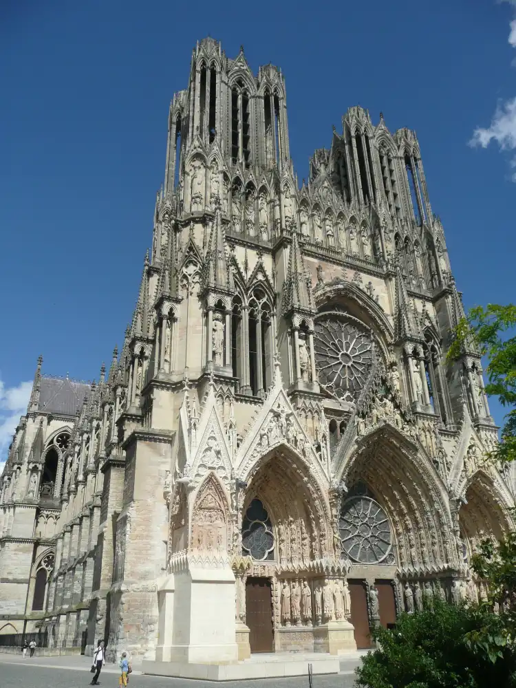 Hotels near Cathedral of Notre-Dame of Reims