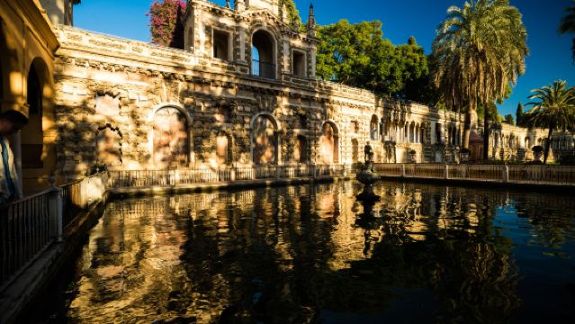 Полудневный тур в Севильский Алькасар, Испания|включены входной билет с предварительным бронированием + профессиональная экскурсия с гидом на английском языке