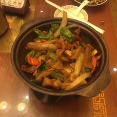 玖盛清真餐厅(青藏特产专卖店) User Photo