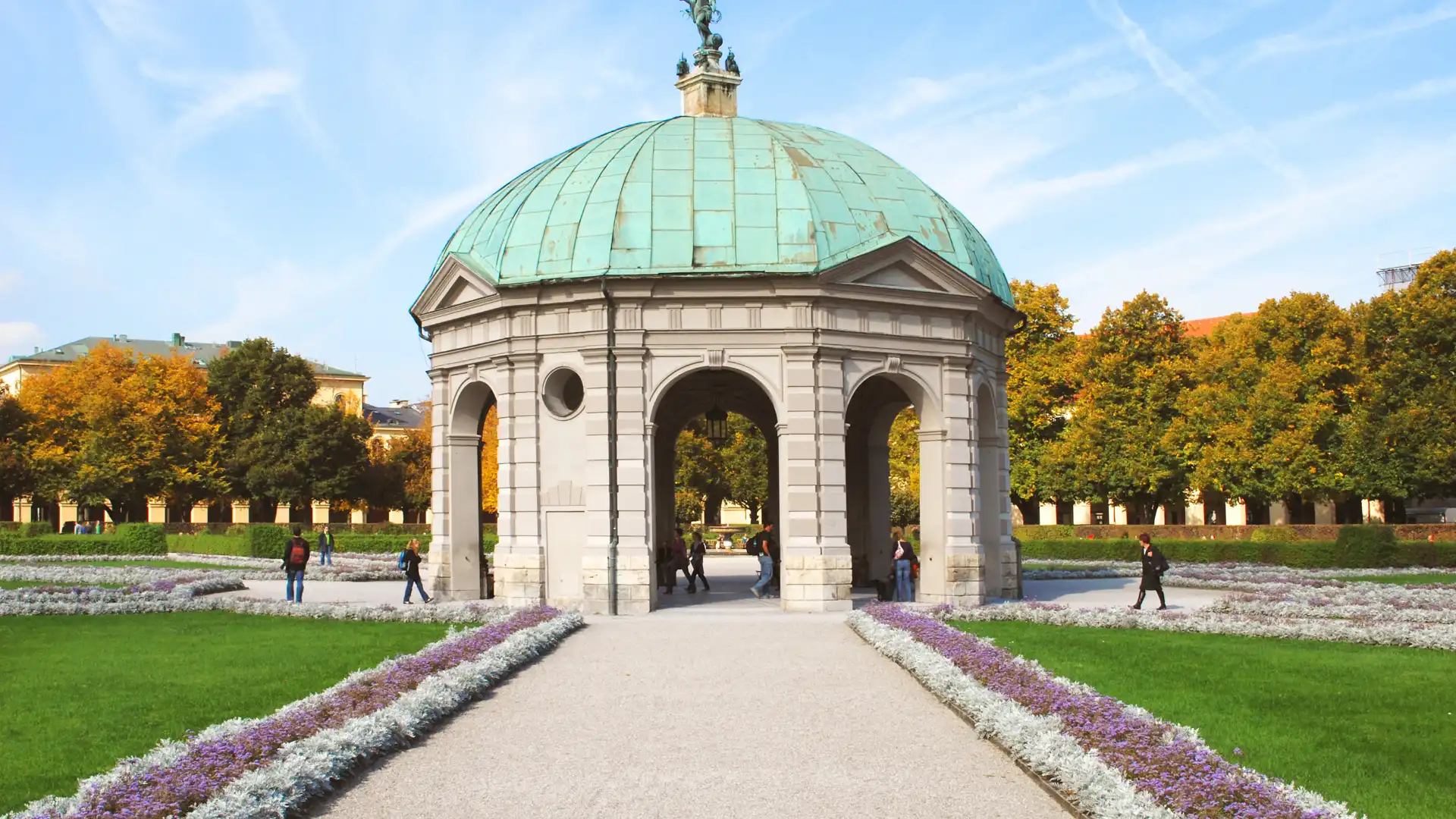 Hotels near Hofgarten