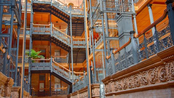 美國洛杉磯布朗森峽谷+好萊塢山+馬利布礁湖國家海灘一日遊