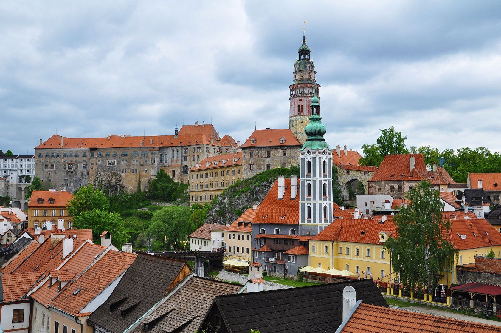 捷克克魯姆洛夫城堡+市政廳+歷史中心一日遊【7人精品小團】