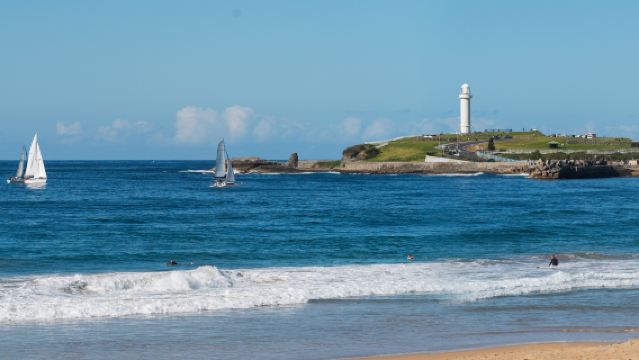 雪梨臥龍崗凱馬小鎮+噴水孔+傑寧崗【中文司機·雪梨來回】
