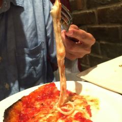 Lou Malnati's Pizzeria User Photo