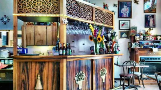 Thai Thai Bistro & Bar