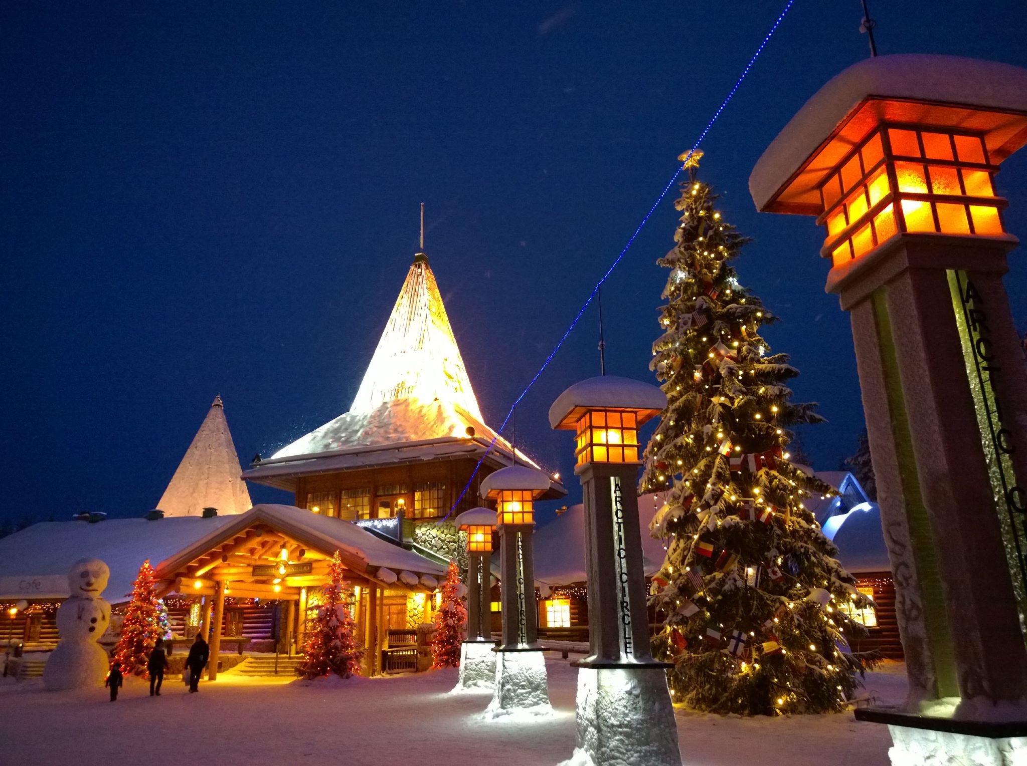Reindeer Sled & Husky Sled Tour at Santa Claus Village in Rovaniemi, Finland