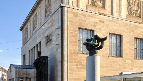 瑞士蘇黎世美術館+瑞士國立博物館+林登霍夫山+奧古斯丁巷包車