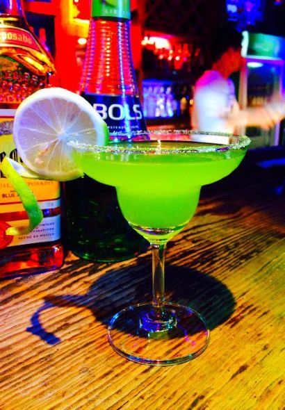 THE FOREST LIVE MUSIC