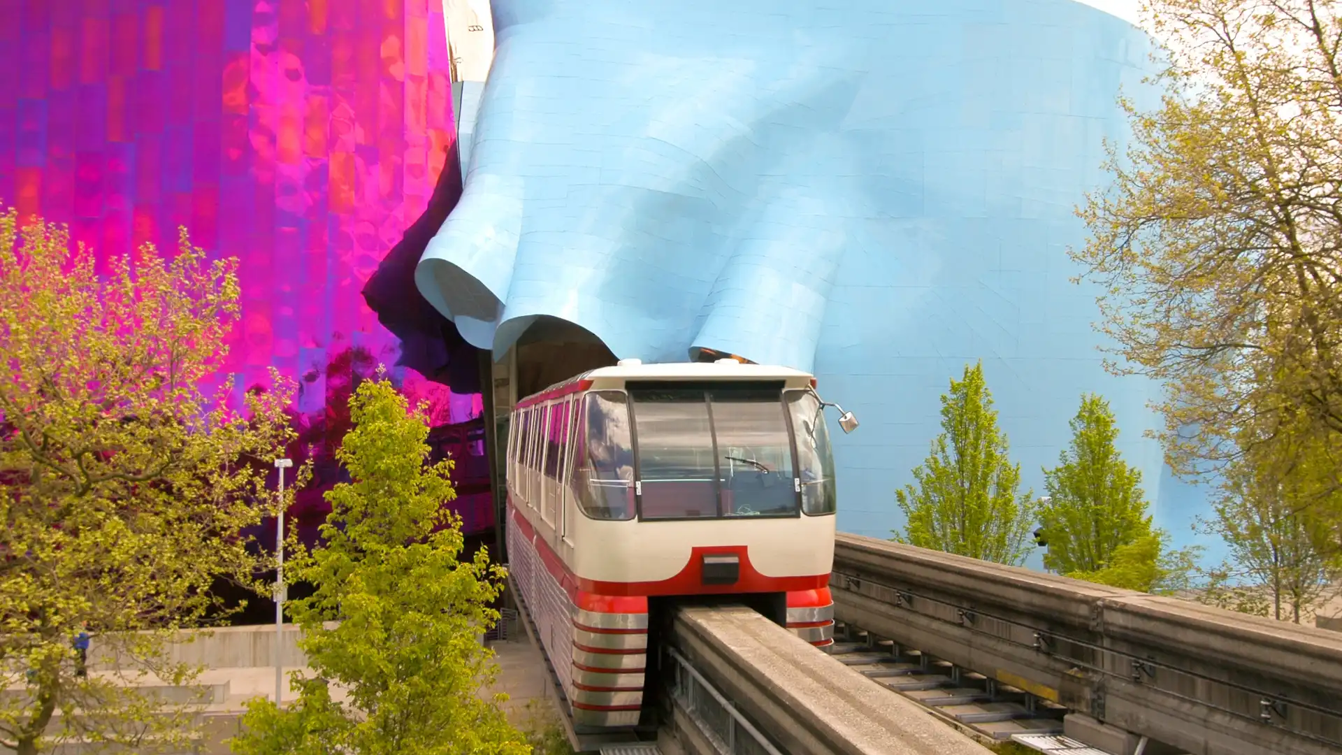 Hotels near Museum of Pop Culture