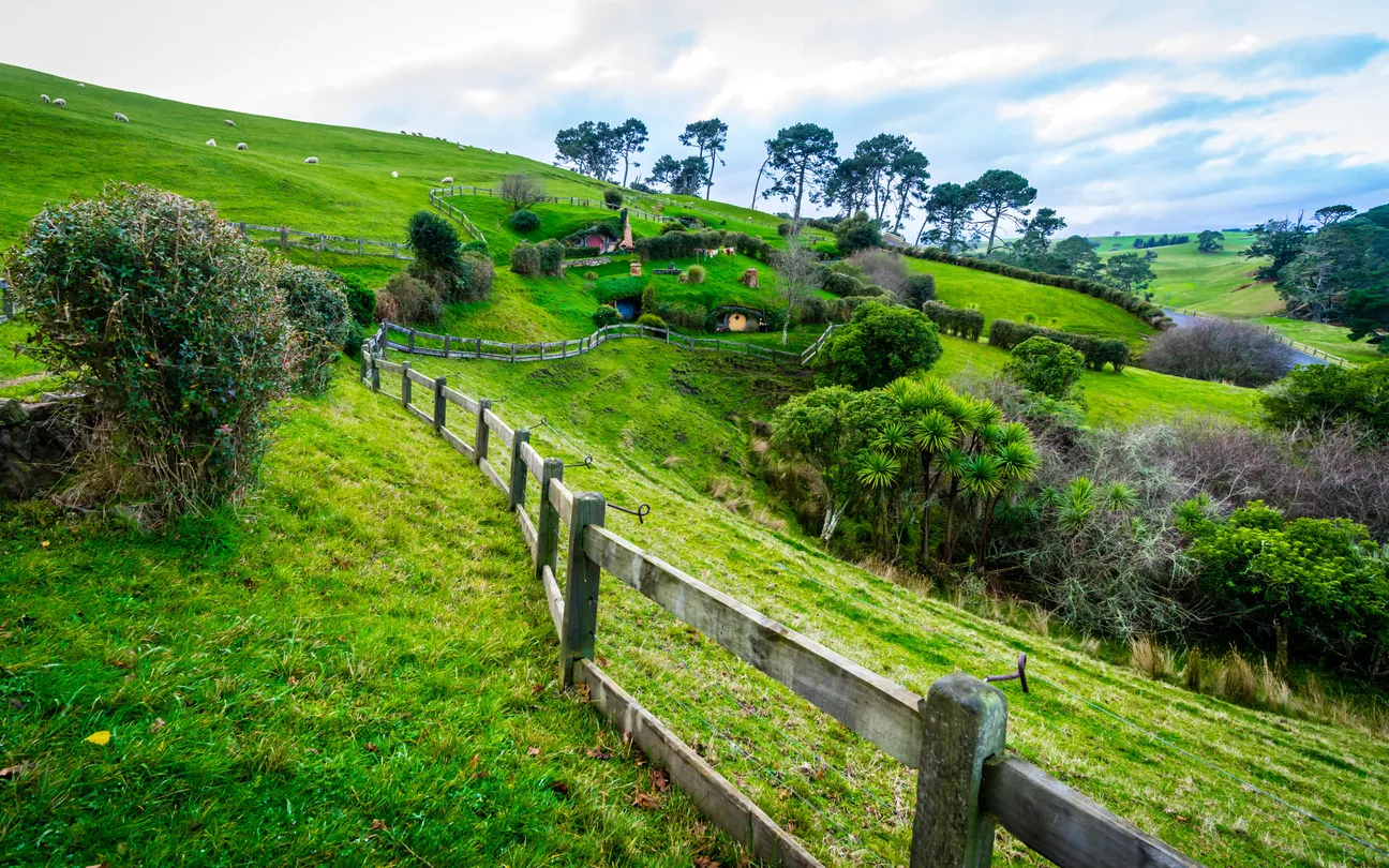 2_Hobbiton™ Movie Set