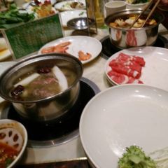 荣味斋涮烤自助广场(六盘山路店) User Photo