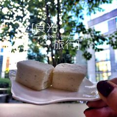 JEAN-GEORGES User Photo