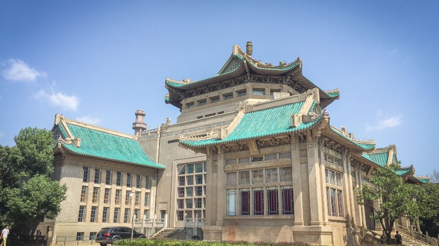 【2-6人小團】東湖之眼摩天輪+東湖綠道+武漢大學夜遊