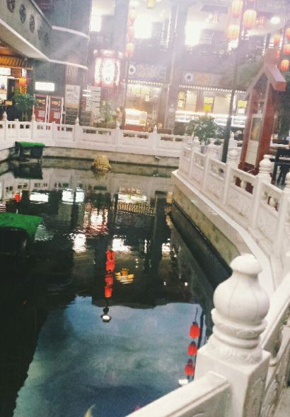 楼中楼酒店(汴梁小宋城店)