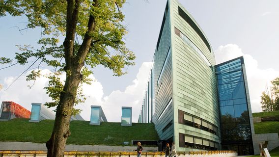 Estonian Art Museum (KUMU)