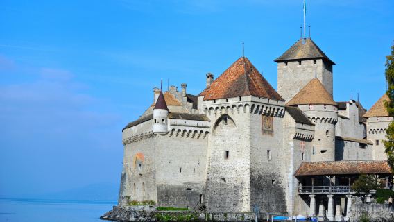 1-day tour to Lavaux Vineyard Terraces + Chillon Castle [Itinerary adjustment|Chinese driver-guide
