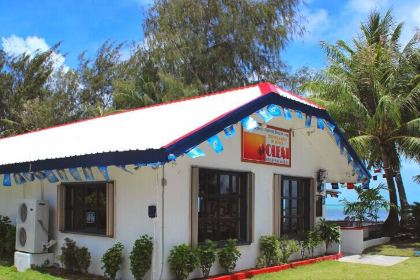 Oleai Beach Bar & Grill