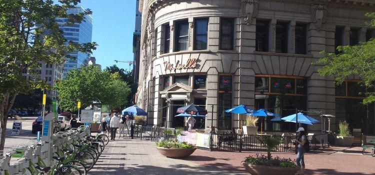 Maxwell's East Coast Eatery