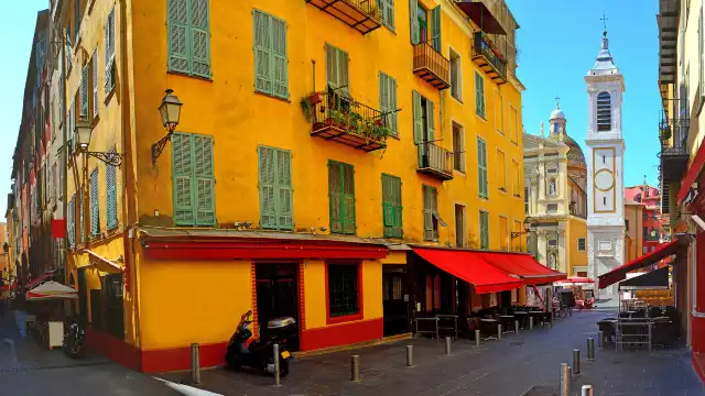 โรงแรมใกล้Place Rossetti