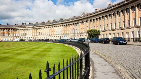 one-day tour of Stonehenge, Bath Town and Shakespeare's Birthplace in London, UK