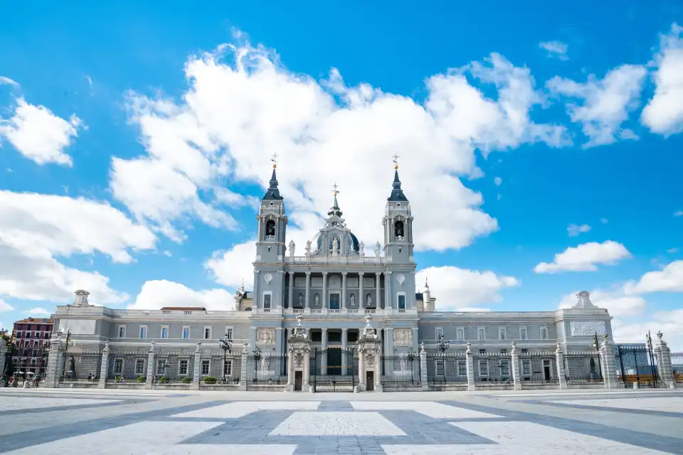 5_Catedral de Santa María la Real de la Almudena