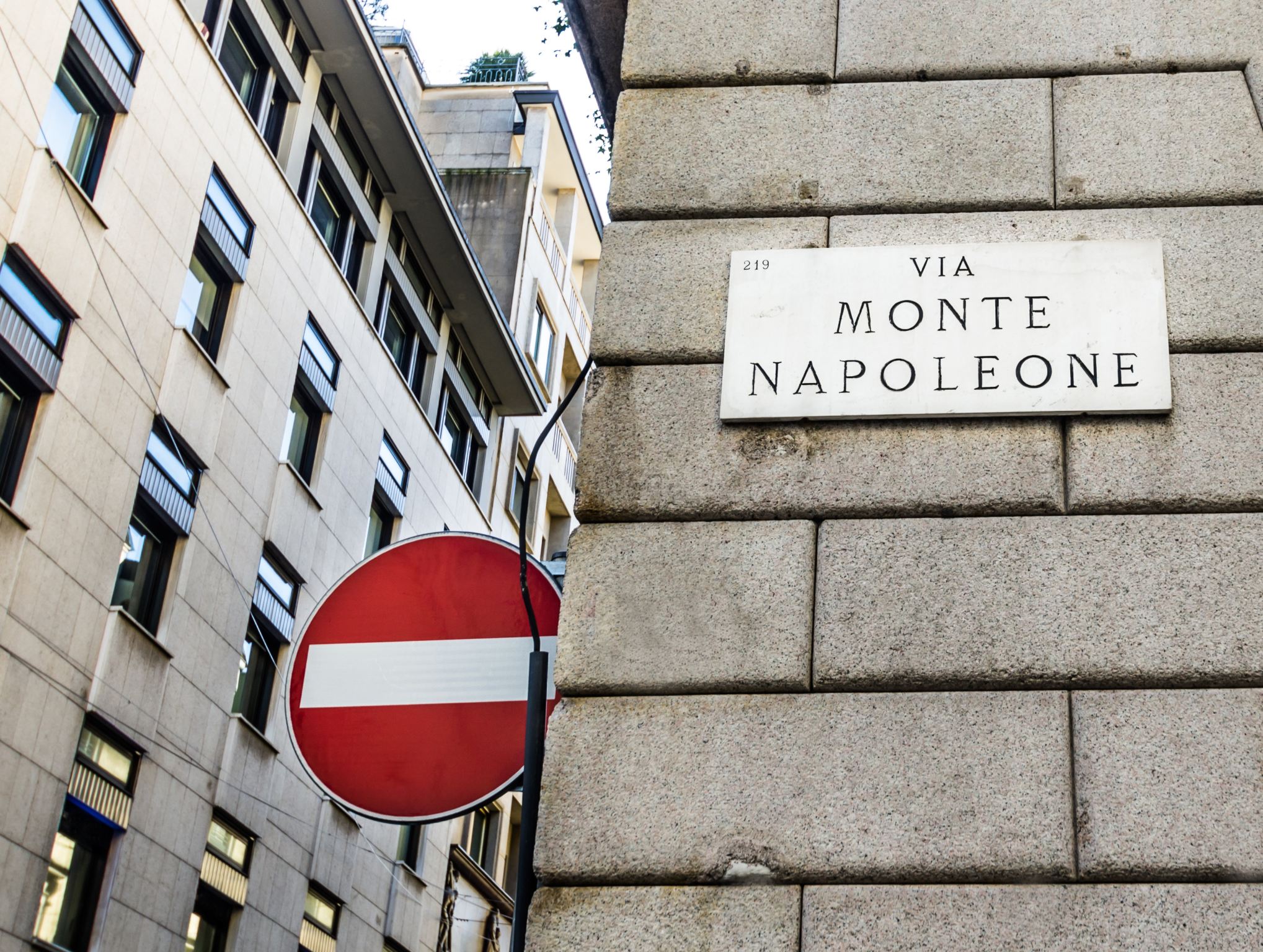 Via Monte Napoleone + Serravalle Designer Outlet eendaagse tour