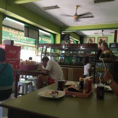 Warung Makan Nikmat halal User Photo