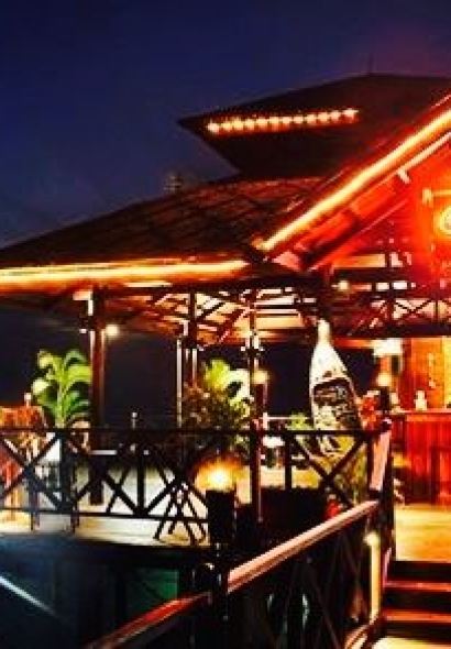 Calypso Floating Bar