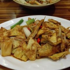 德居源 User Photo
