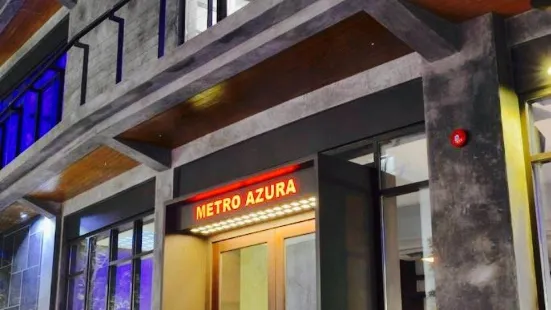 Metro Azura