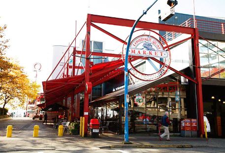 Lonsdale Quay Market