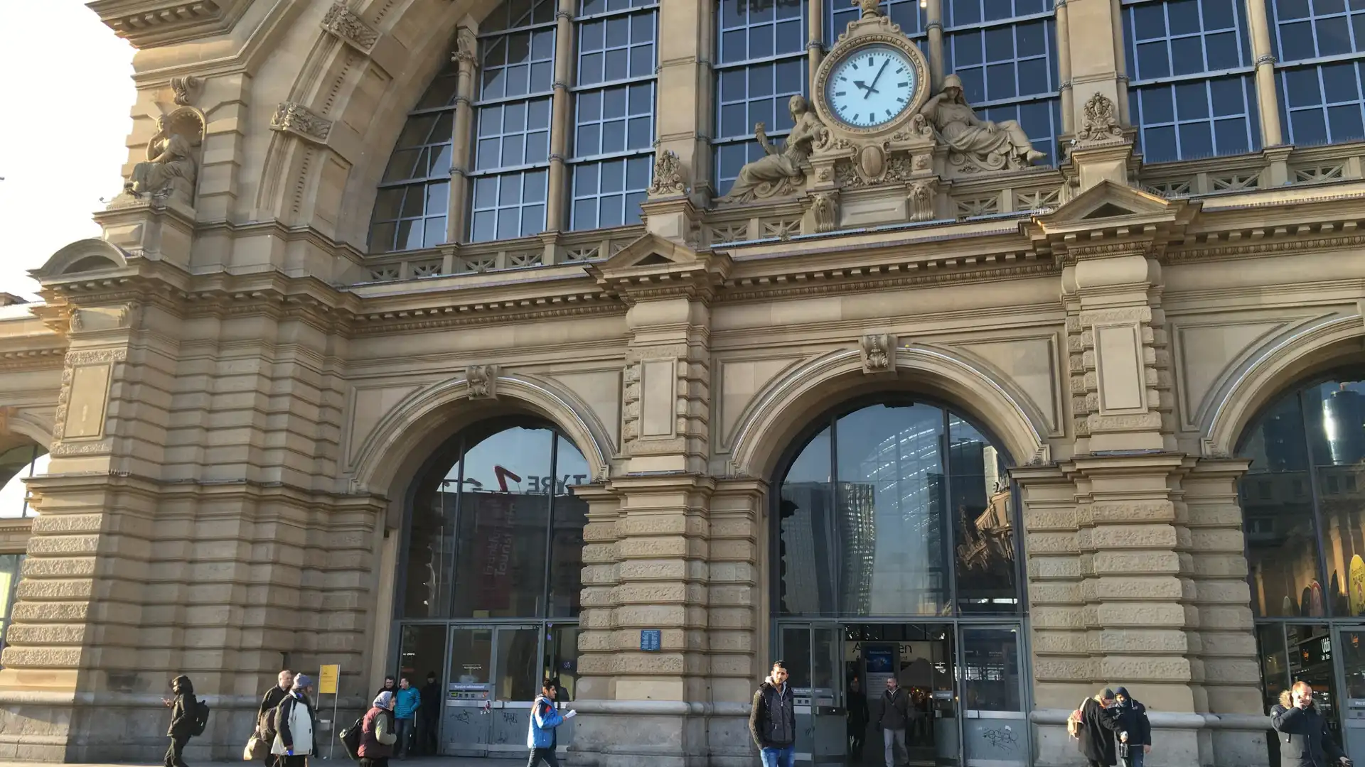 Hotels near Frankfurt Central Station