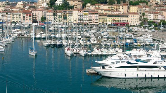 ヴィエイユ・アンティーブ+カンヌ ワンデーツアー【貸切チャーター専用ラインI中日英対応ドライバーガイドI行程調整可能】