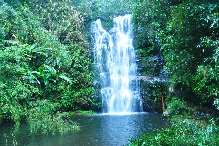 Qing Mountain Waterfall